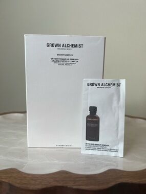 Grown Alchemist Detox Eye Makeup Remover 50pc‎ Sample Bundle Travel Size